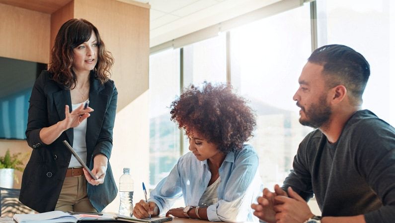 5 ways to turn staff into leaders featured 5 ways to turn staff into leaders featured